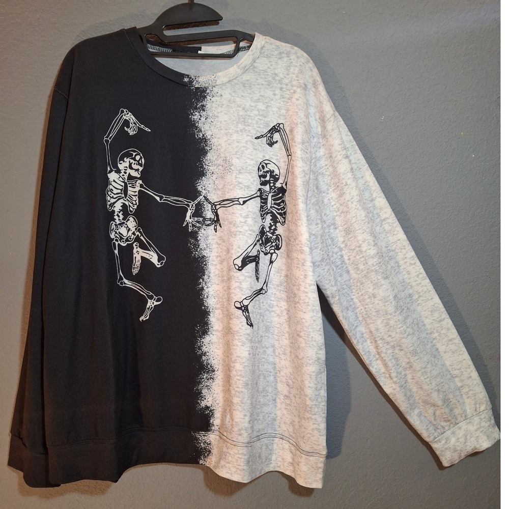 Skeleton Dancing Graphic Sweatshirt Two Tone Black Grey Gothic Crewneck 2XL